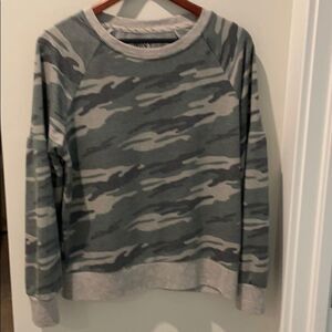 MNY Performance sweatshirt camouflage size Medium